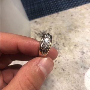 14K TWO TONE RING WITH DIAMONDS